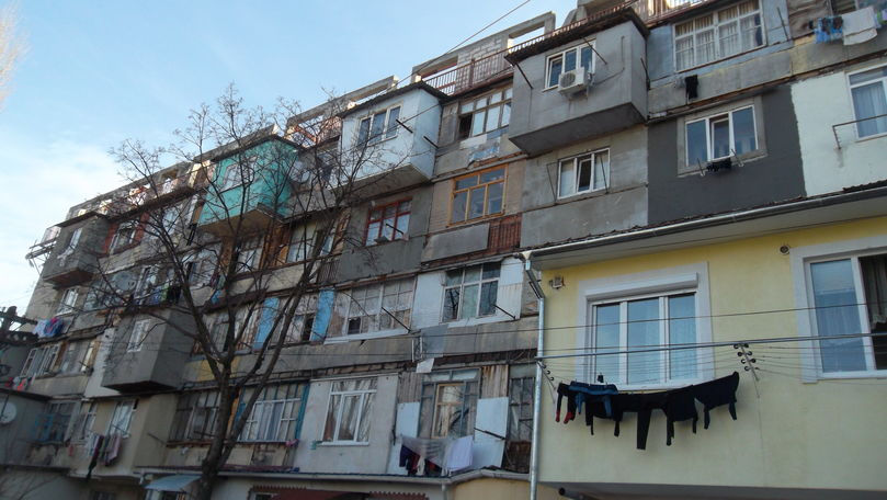 Zece blocuri vechi din Chișinău și alte orașe vor primi sprijin pentru eficiență energetică
