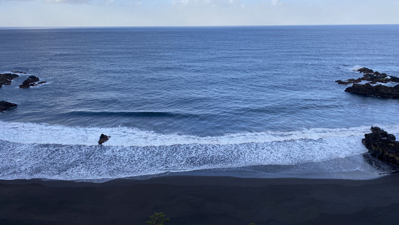 Alertă de valuri puternice în Tenerife: Trei persoane și-au pierdut viața