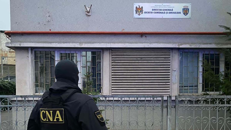Corupție la Primăria Chișinău: 6 persoane și șeful unei Direcții, reținuți de CNA