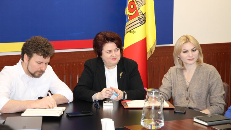 Integrarea copiilor reveniți din diasporă, discutată de Perciun și un grup de părinți
