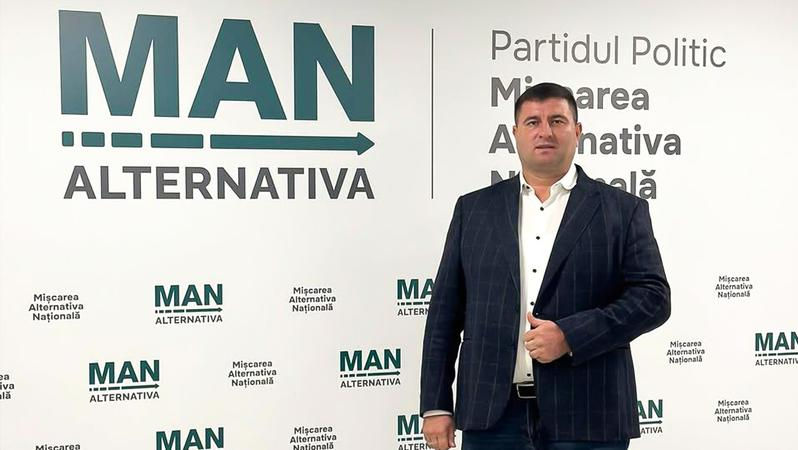 Șeful Direcţiei Locativ-Comunale Chişinău, Ion Burdiumov, a fost plasat după gratii
