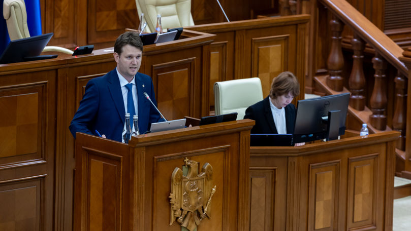 Bugetul pentru anul 2026, aprobat în prima lectură după 5 ore de dezbateri