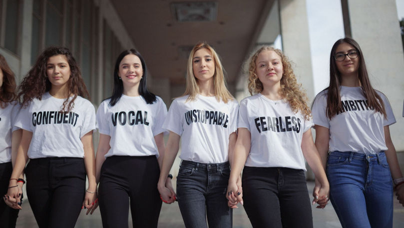 Stereotipurile despre rolul femeii în societate au crescut cu peste 14% în 2025