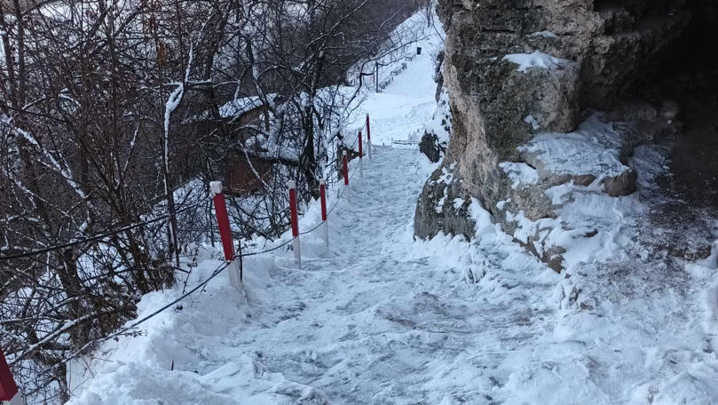 Accesul la rezervația Țâpova, restricționat până se vor topi zăpada și gheața