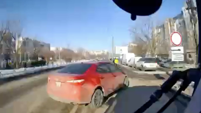 Un troleibuz din Capitală, implicat în accident. Doi pasageri au fost răniți