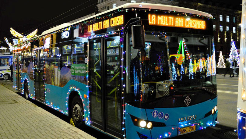 Mai multe rute de autobuz din Capitală își modifică orarul de circulație