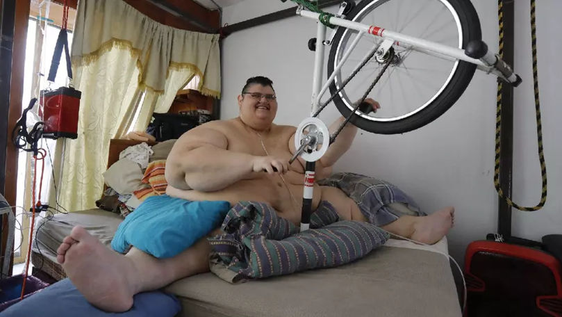 A murit cel mai obez om din lume, care ajunsese să cântărească aproape 600 kilograme