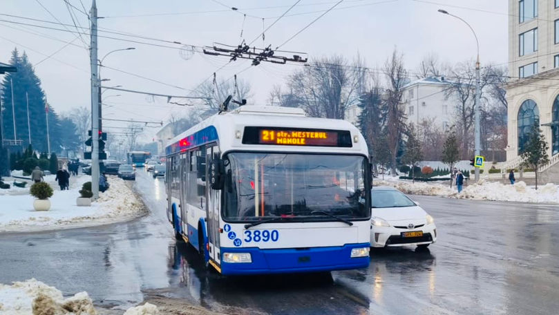 Atenție, călători: Circulația transportului public este afectată de condițiile meteo