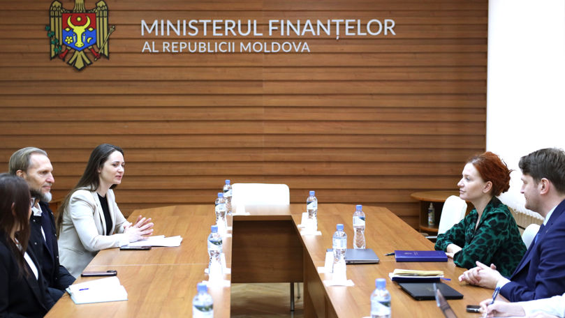 Un cadru fiscal stabil pentru HoReCa, discutat la Ministerul Finanțelor