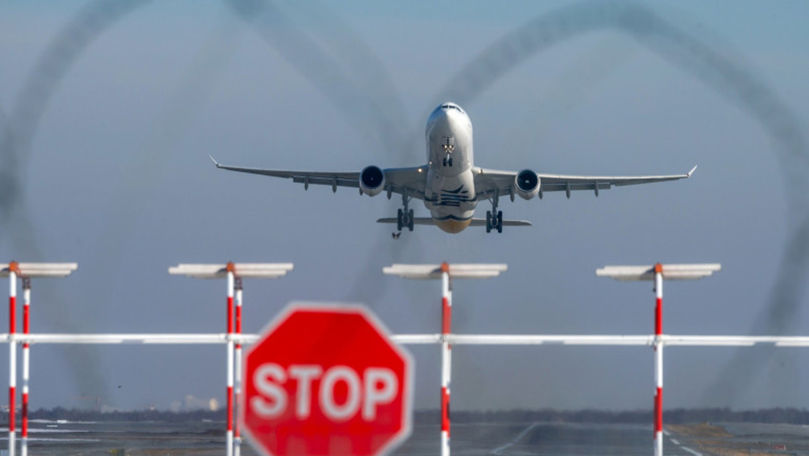 Condițiile meteo afectează și traficul aerian: Întârzieri la decolări și sosiri