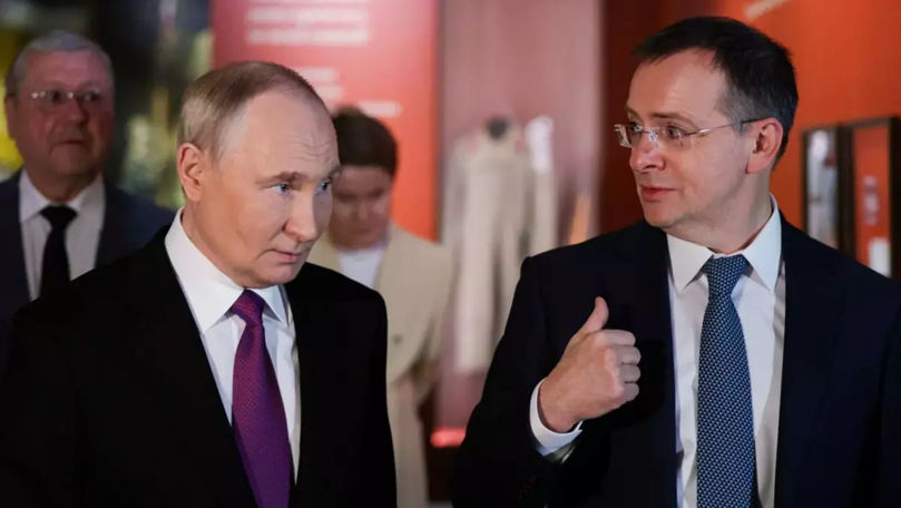 De ce-l trimite Putin pe „omul negru” Medinski la negocierile de la Geneva
