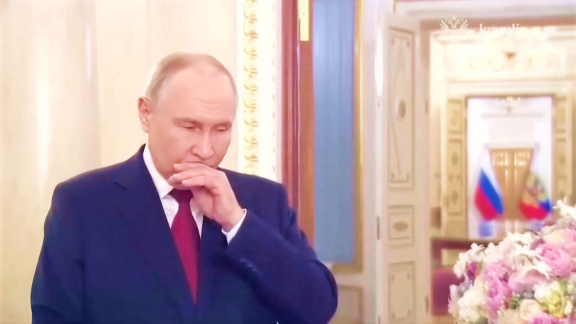 Video viral cu Putin: Mesajul de 8 Martie, refilmat din cauza unei iritații în gât