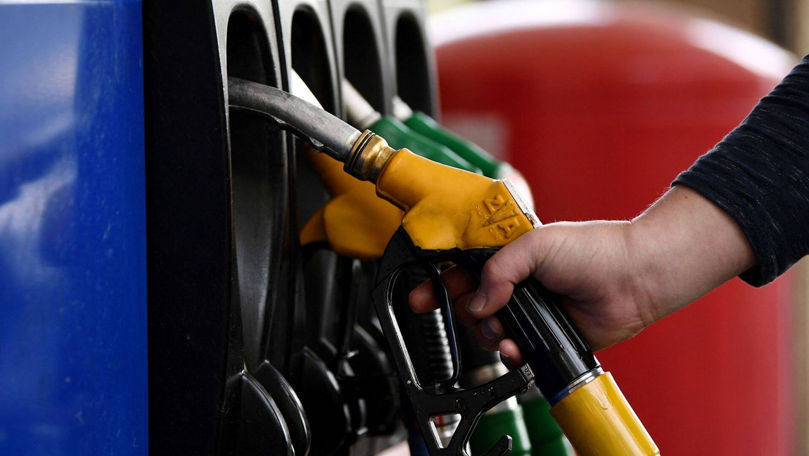Carburanții continuă să se scumpească: Motorina trece de 28 de lei litrul
