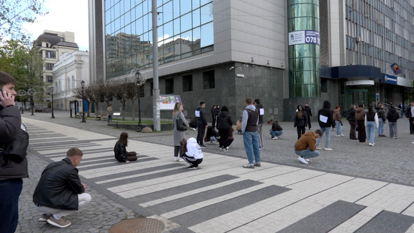 Flashmob în Capitală: Consumul de droguri, tot mai răspândit în rândul tinerilor