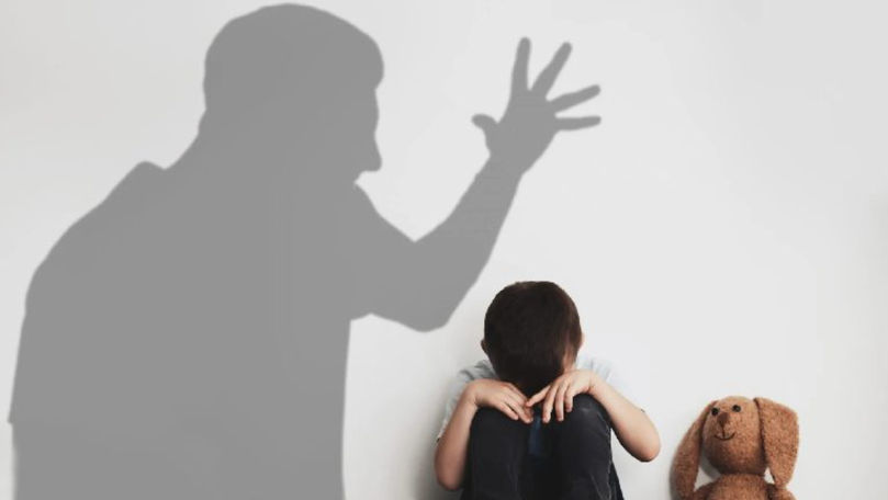 Un bărbat, condamnat la 17 ani de închisoare pentru exploatarea sexuală a unui copil orfan
