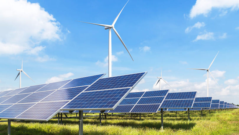 Exces de energie regenerabilă în Moldova. Surplusul este exportat la preț redus