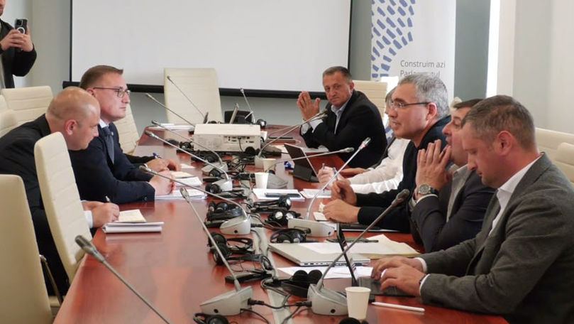 Partidul Nostru: Reducerea taxelor pentru nave și avioane poate aduce investiții