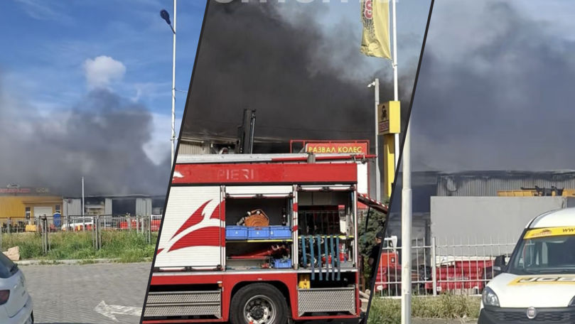 Incendiu la un depozit din Chișinău: La fața locului sunt antrenați 65 de pompieri