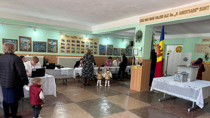 Alegeri locale și referendumuri în 12 localități: Peste 2.200 de oameni au votat