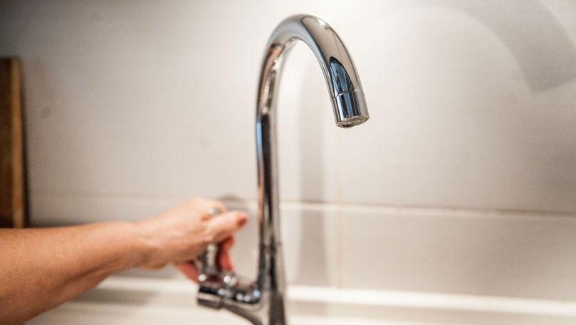 În atenția consumatorilor: Întreruperi de apă în Chișinău și Ghidighici