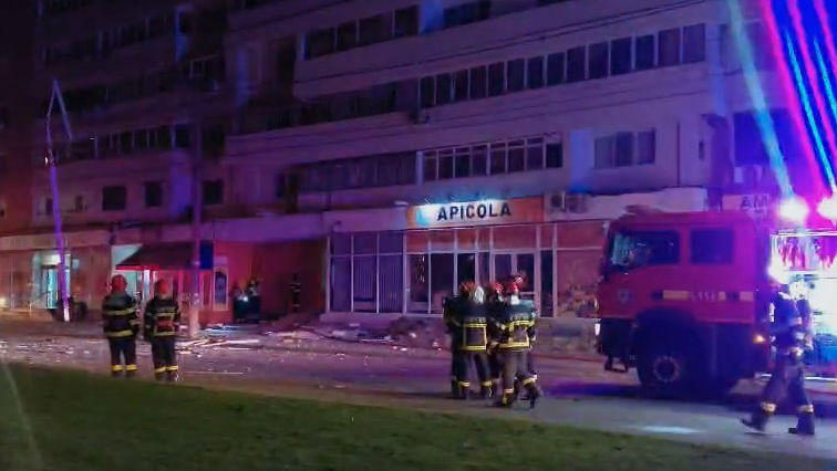 Dronă cu explozibil, prăbușită peste un bloc din Galați. Două persoane, rănite