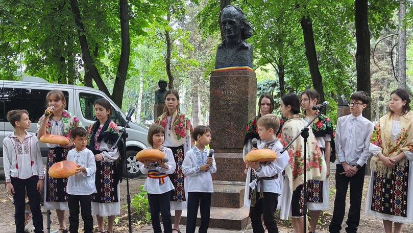 Festivalul Internațional de Poezie „Grigore Vieru” a început la Chișinău