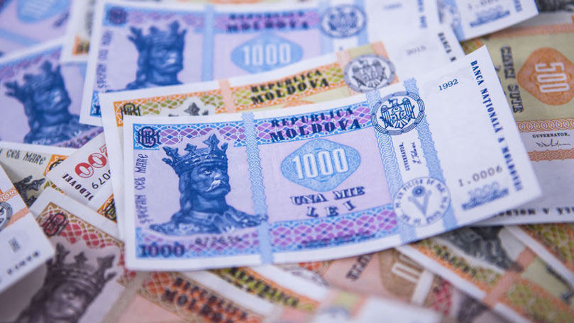 BNM: Vânzările de valută ale populației nu acoperă cererea agenților economici