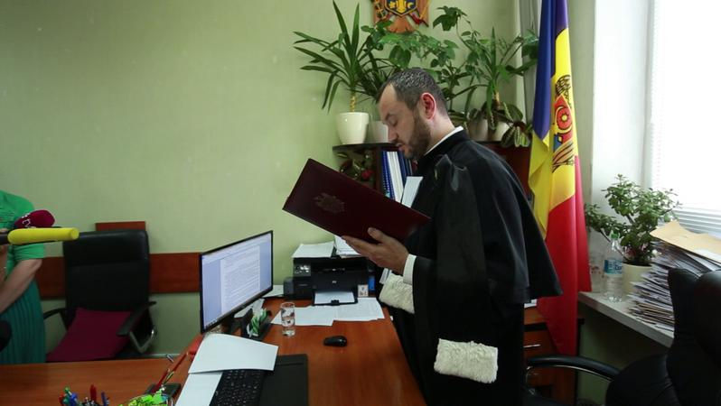Fostul judecător din dosarul Șor rămâne fără indemnizație unică și pensie specială