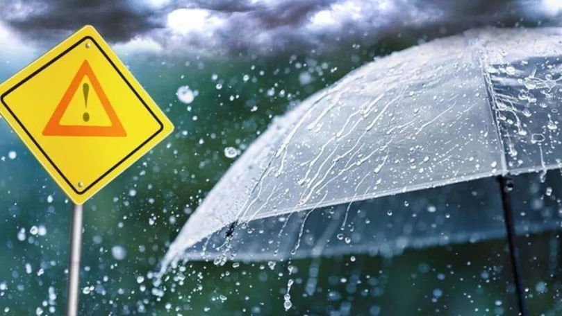 Alertă meteo: Cod Galben de ploi puternice, izolat cu grindină și vijelii