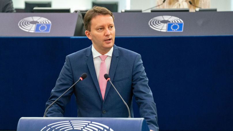 Mureșan, după incidentul provocat de Rizea în Parlamentul European: S-a făcut de râs