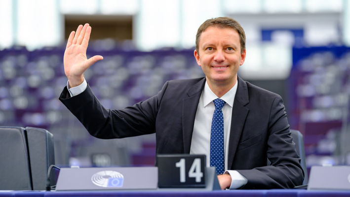 Un europarlamentar român va participa la Congresul PAS