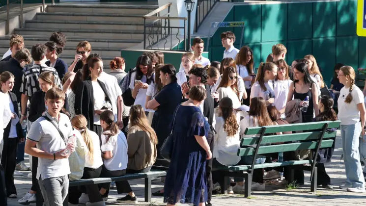 Absolvenții au scăpat de examene: Notele vor fi afișate pe 25 iunie