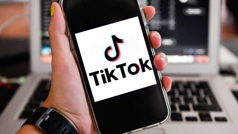 Neîncrederea în stat și UE, promovată de o rețea de conturi false pe TikTok