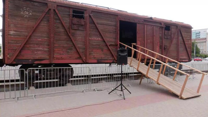 Spectacolul „1946”, jucat în PMAN în fața expoziției despre represiunea sovietică