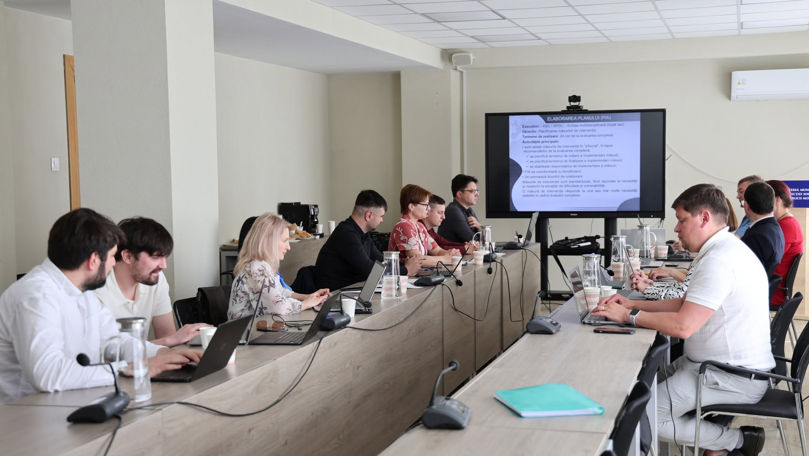 Experții cehi ajută Republica Moldova în implementarea reformei „Restart”