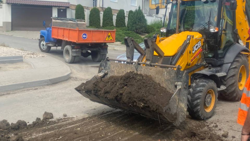 Lucrări la rețeaua pluvială din Bubuieci. O arteră importantă va fi asfaltată