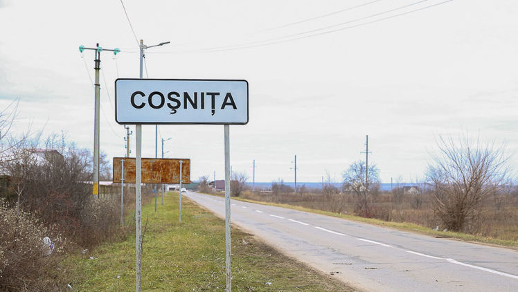Oamenii din Coșnița cer referendum pentru revocarea primarului. Inițiativa, respinsă de CEC