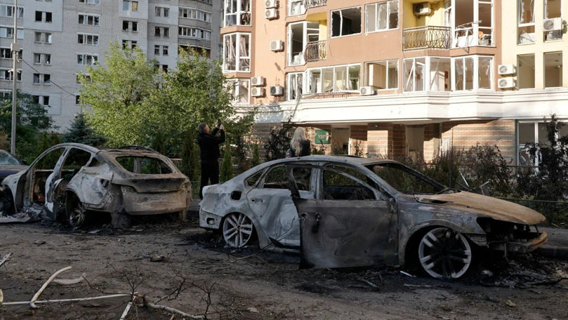 Un mort și 16 răniți după un amplu atac rusesc asupra Kievului