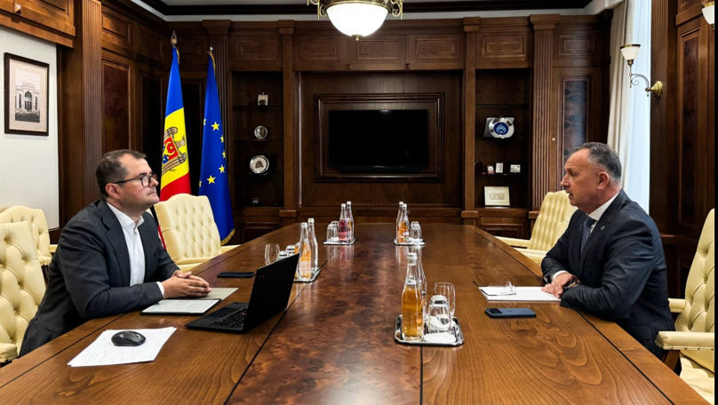 Miniștrii, rezervați în privința viitorului Guvern: Decizia îi aparține lui Vasile Tofan