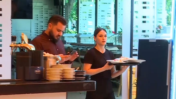 Peste 350 de joburi pentru tineri: Ce salarii oferă angajatorii în această vară