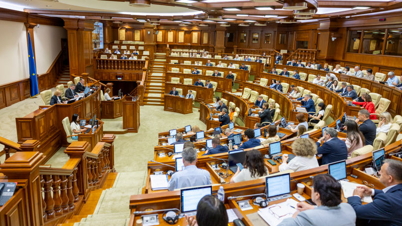 Probleme de transparență la ultima ședință a Parlamentului. Constatările Promo-LEX