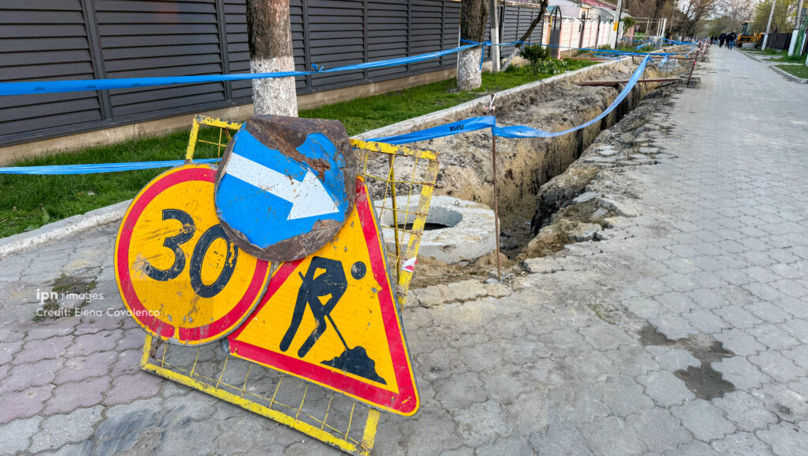 Audit: Proiectele de apă și canalizare, afectate de întârzieri și costuri mari