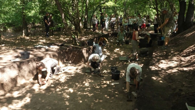 Istoria prinde viață: Elevii participă la săpături arheologice la Orheiul Vechi