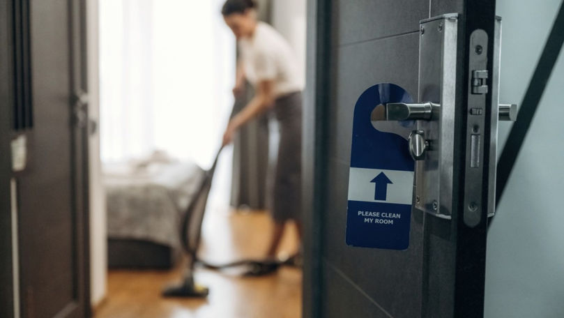 Codul nescris al hotelurilor: Greșelile de etichetă pe care le fac turiștii