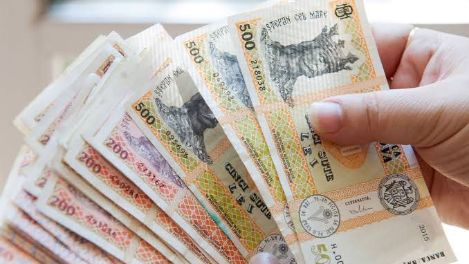 Topul instituțiilor cu cele mai mari salarii: BNM și Moldatsa domină clasamentul