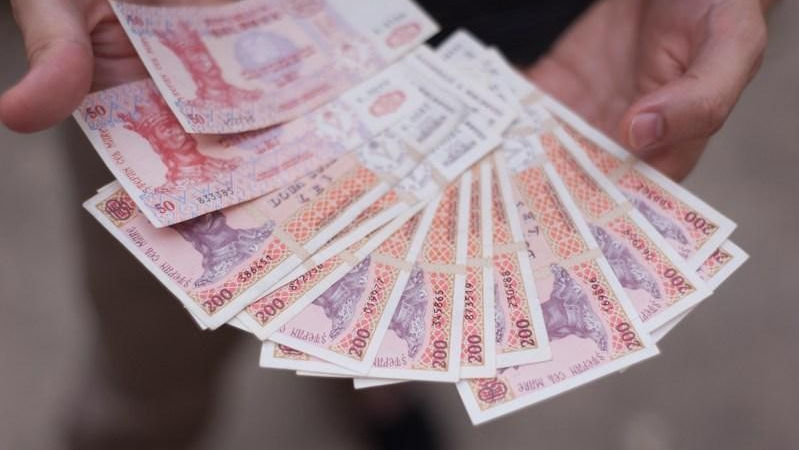 Ai dat bani cu împrumut? Un jurist explică greșeala care te poate lăsa fără ei