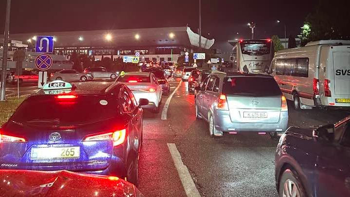 Aglomerație la Aeroportul Chișinău chiar și la ora 3:00. Mărturia unei americance