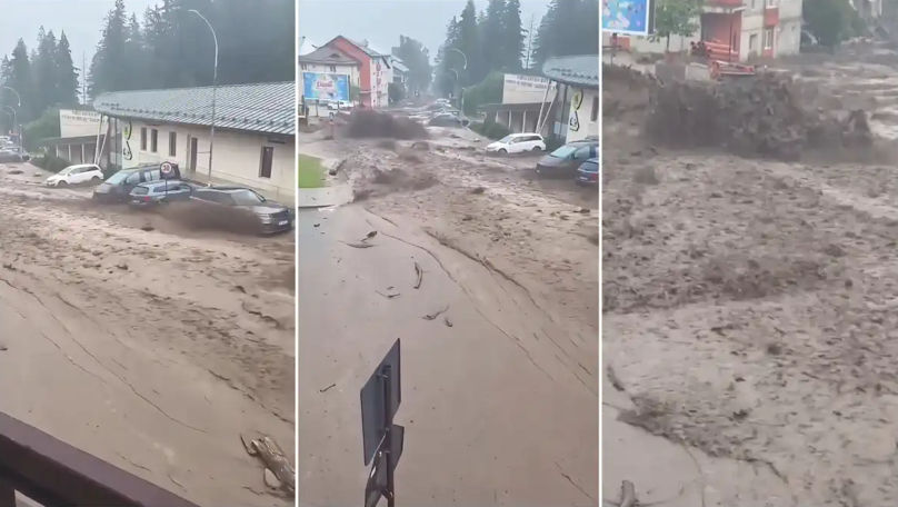 Imagini apocaliptice în România: Mai multe mașini au fost luate de ape