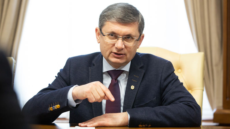 Câți membri PAS ocupă funcții în consiliile întreprinderilor de stat și ce salarii au