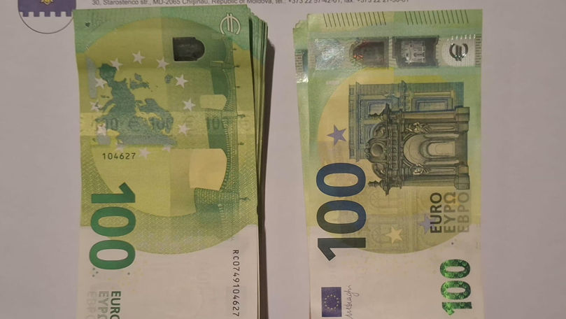 Două tentative de transportare ilicită a mijloacelor financiare, depistate la Aeroport